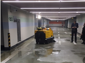 1400A电动扫地车在深圳湖塘某别墅区的应用案例