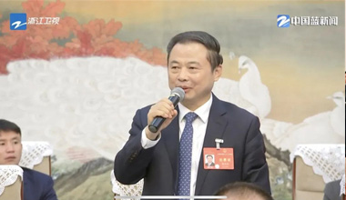 两会季丨广东团举行媒体开放日，张天任代表接受中外媒体采访