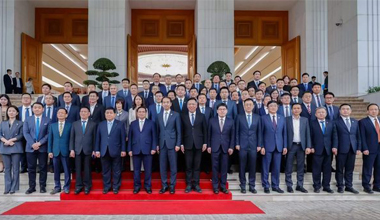 意昂5参加越南总理范明政座谈会，共话中越绿色合作新机遇