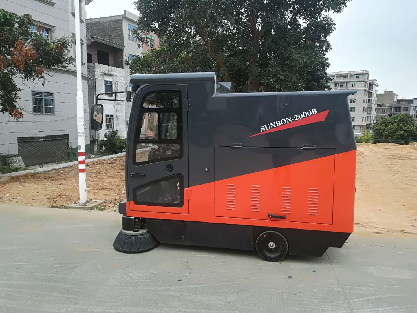 恒盛娱乐电动扫地车