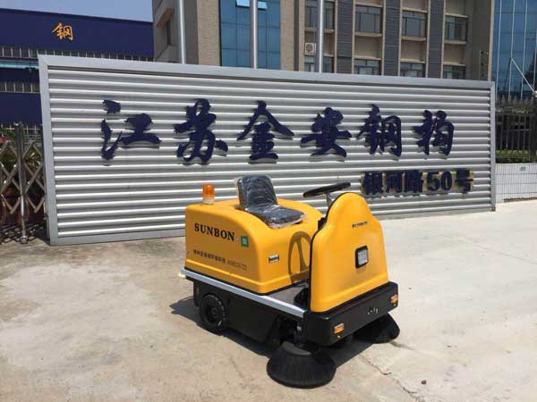小型车间扫地机顺利交付广东金安钢构 小型车间扫地机顺利交付广东金安钢构