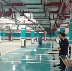 驾驶式洗地机交机案例-深圳24中分校停车场