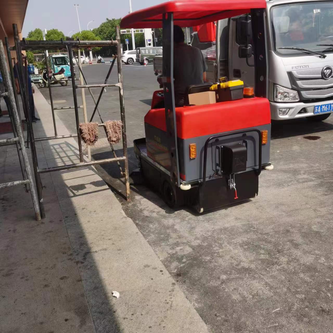 社区清洁车的价格和实用性揭秘！