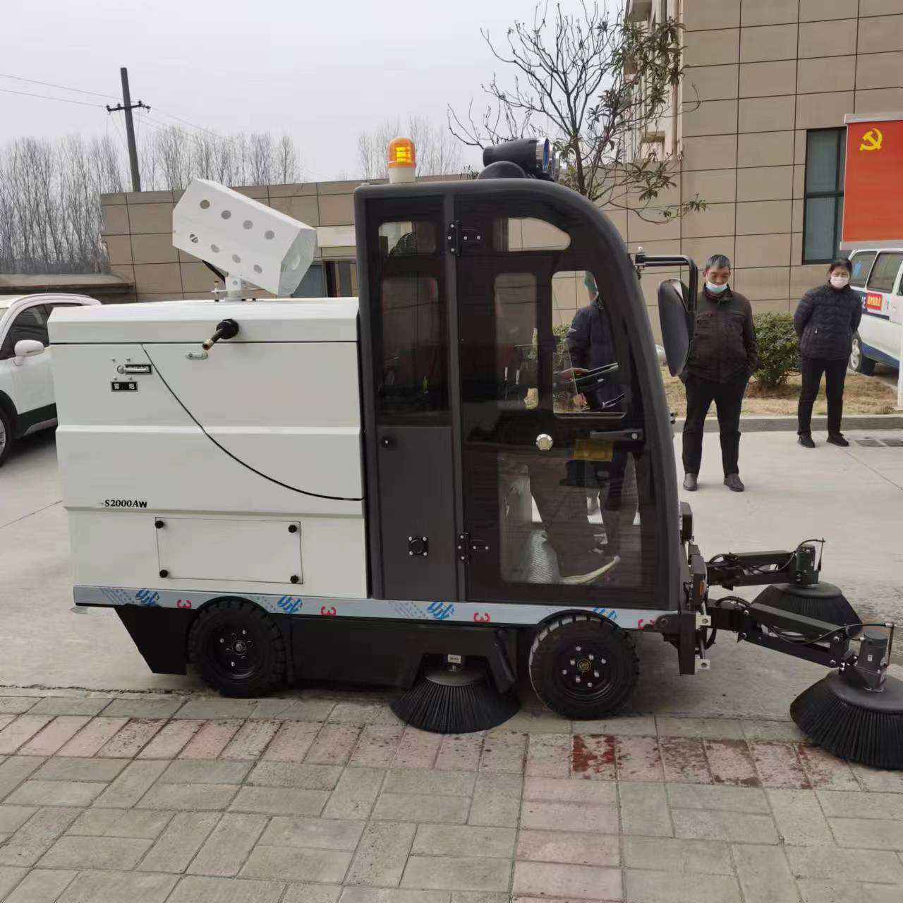 环卫电动清扫车：清洁行业的新革命 
