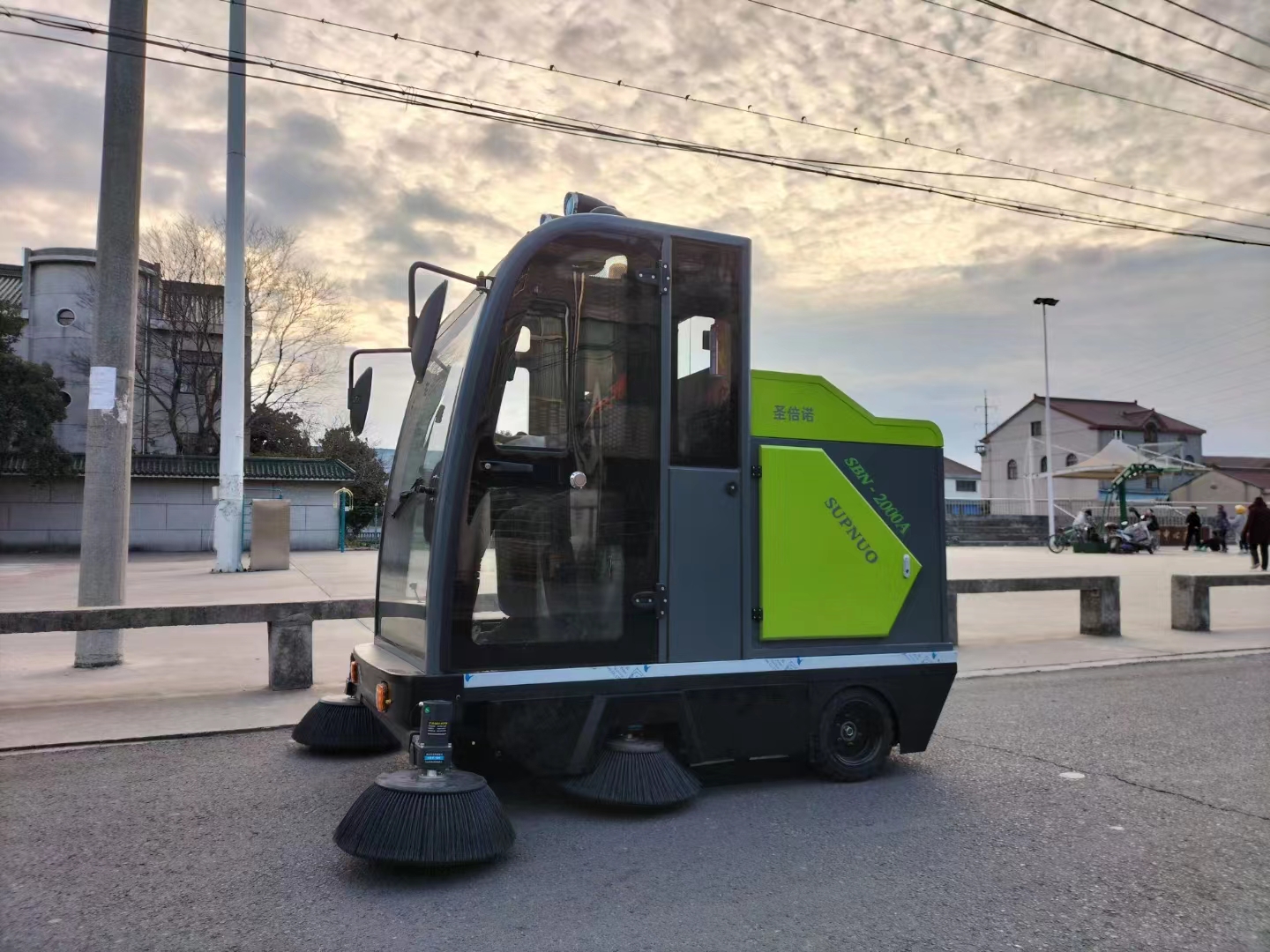 道路清扫车对城市环境的影响