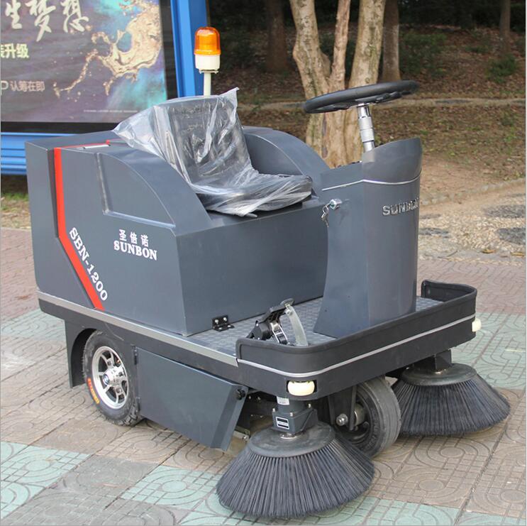 恒盛娱乐小型扫地车厂家1200A